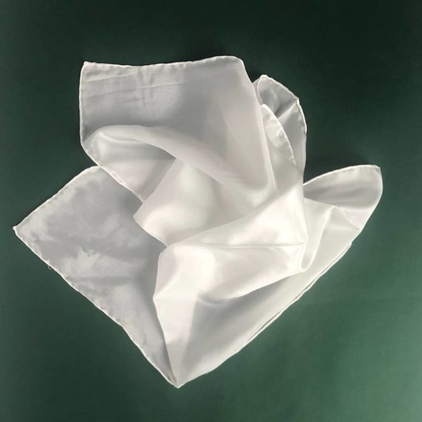Petit foulard pongée de soie roulotté – Image 2