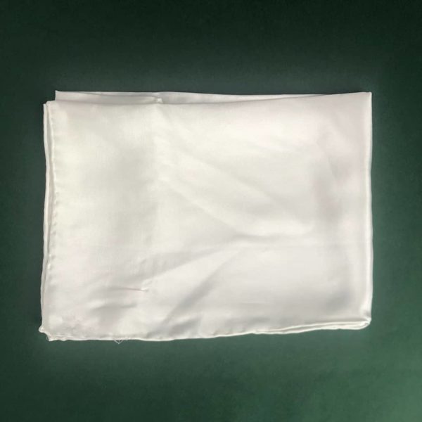 Petit foulard pongée de soie roulotté – Image 3